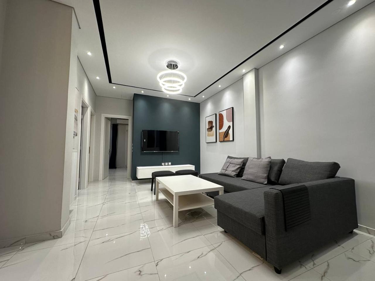 Warm And Modern Brand New Apartment Le Pirée Extérieur photo