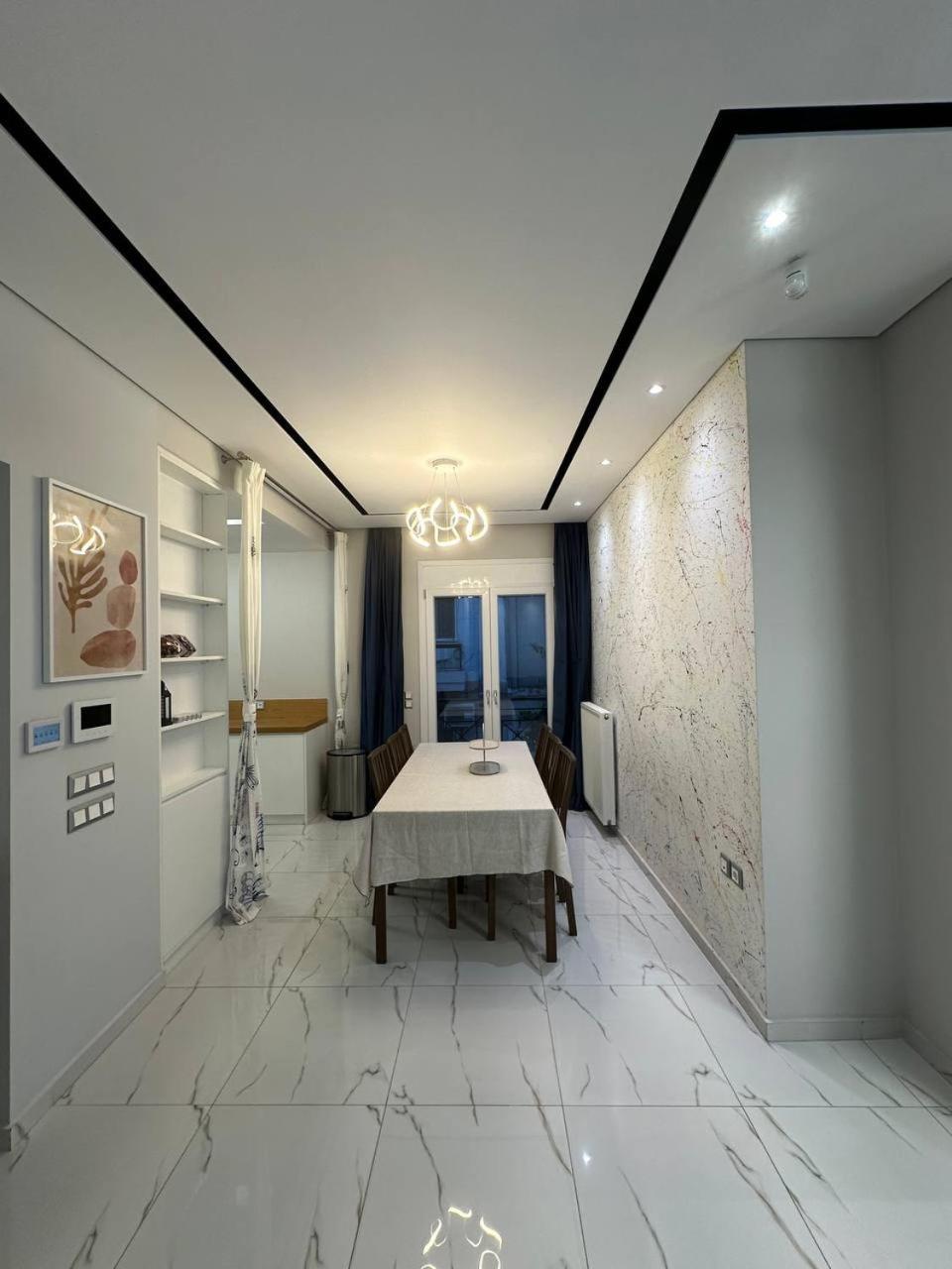Warm And Modern Brand New Apartment Le Pirée Extérieur photo